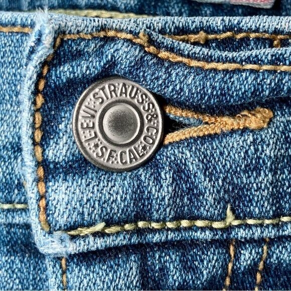 Levi’s 505 Vintage Straight Leg Jeans in Distressed Blue Wash Women’s 12S - Picture 4 of 9